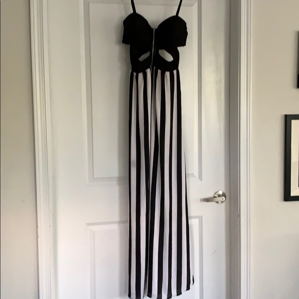 Bebe cutout maxi dress xs